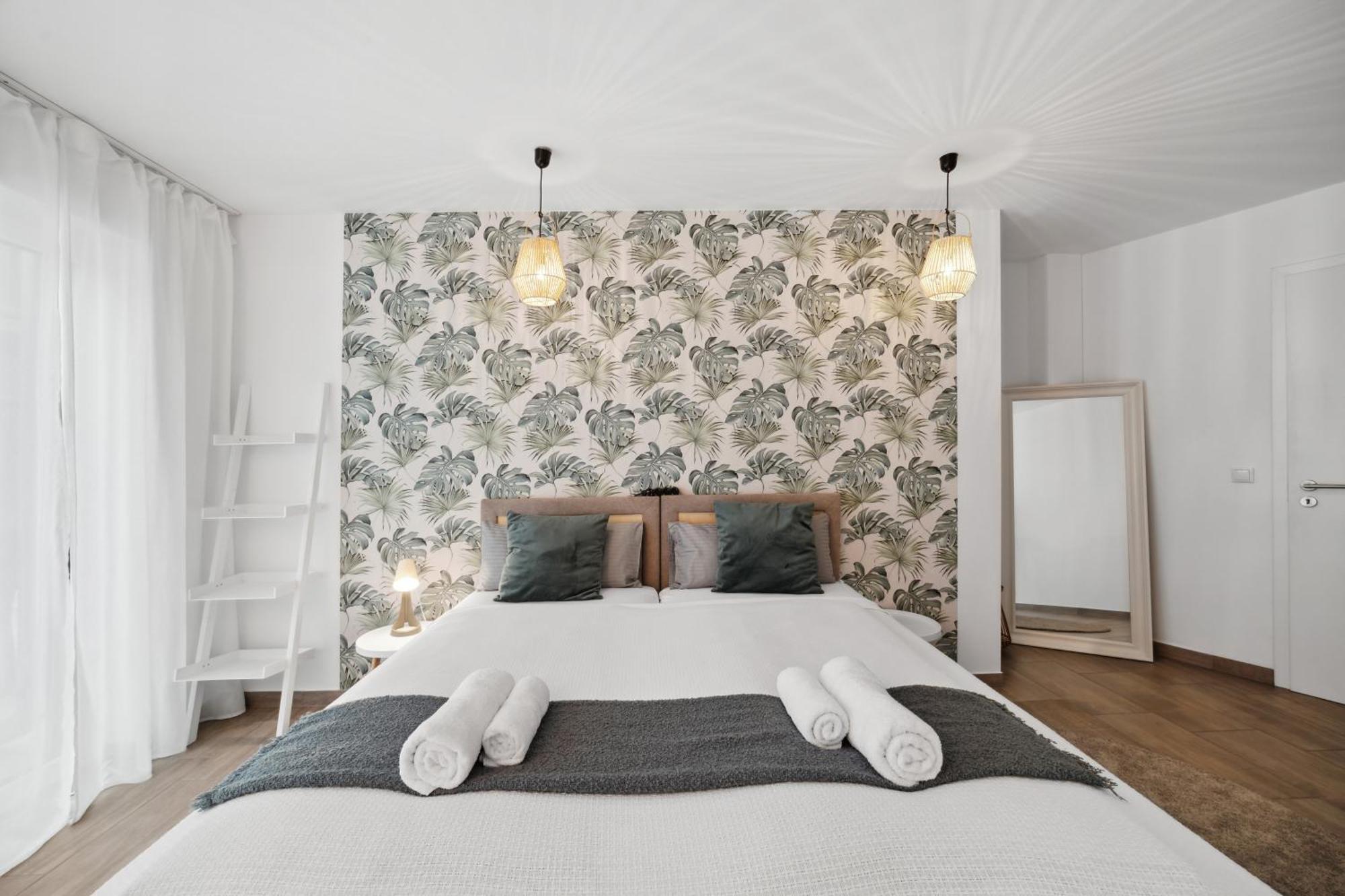 Sali Homes Spacious Apartment With Terrace In City Center Bayreuth Exteriör bild